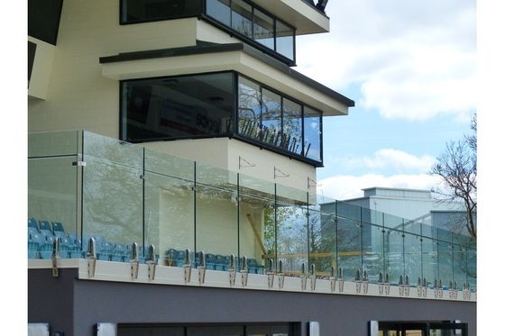 ガラス耐久の装飾的な外側の使用のための米国の建築基準法の金属のスタンドオフ